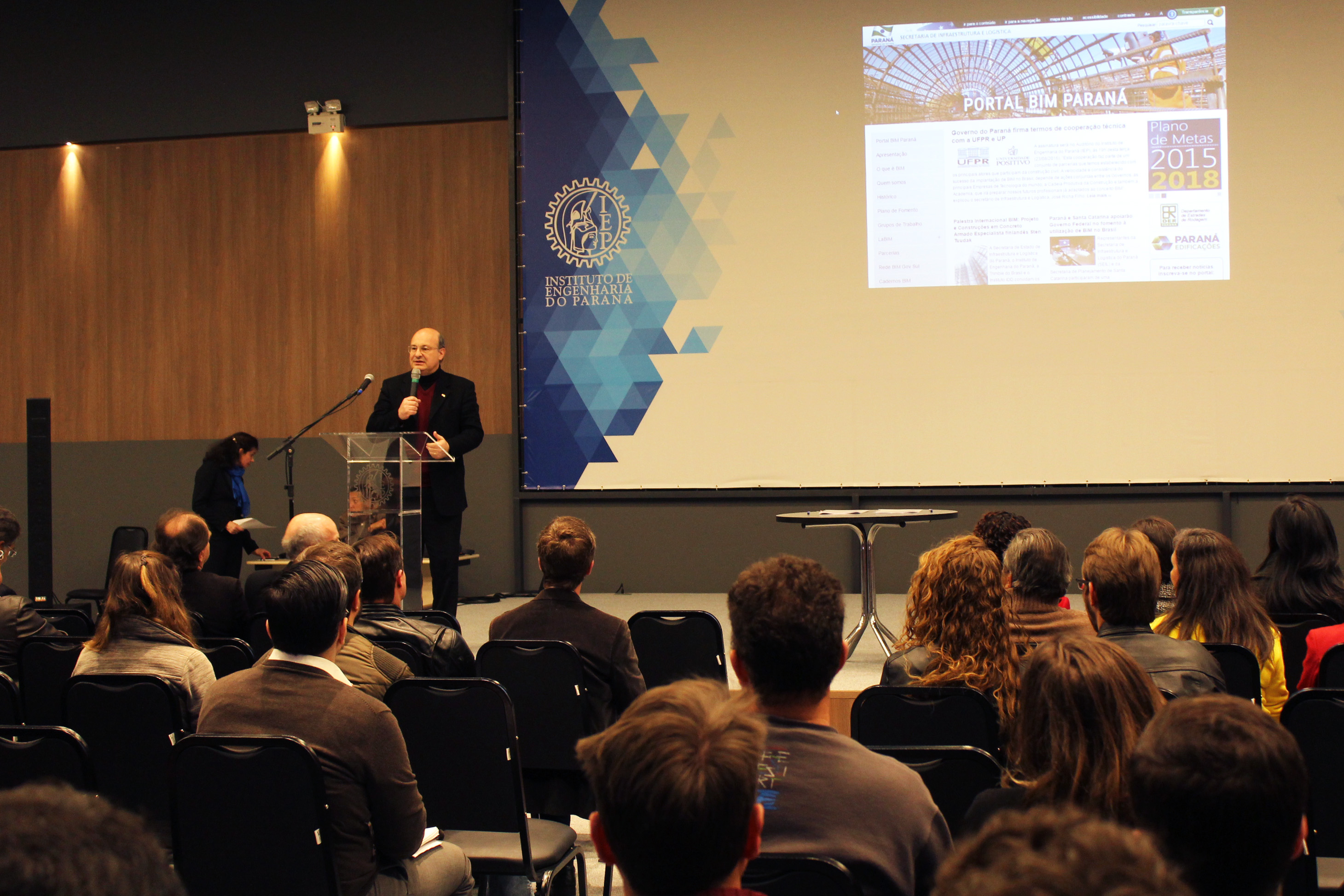Assinatura de parceria BIM, UFPR e UP. 23/08/2016  - Zaki Akel Sobrinho