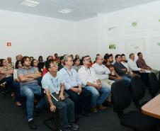 A Cohapar e a Secretaria de Estado de Infraestrutura e Logística (SEIL) promoveram um seminário sobre a plataforma BIM na sede da companhia, em Curitiba, nesta quinta-feira (30). Cerca de 50 profissionais das áreas de engenharia, arquitetura, tecnologia da informação e regularização fundiária participaram do encontro, que teve o intuito de fomentar e ampliar o conhecimento dos funcionários sobre a metodologia.