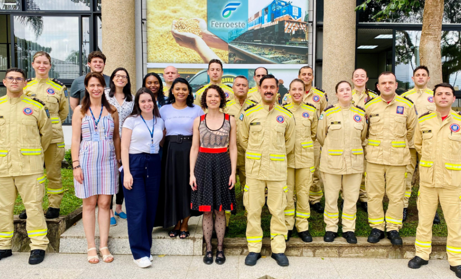 SEIL recebe alunos do Curso de Aperfeiçoamento de Oficiais Bombeiros
