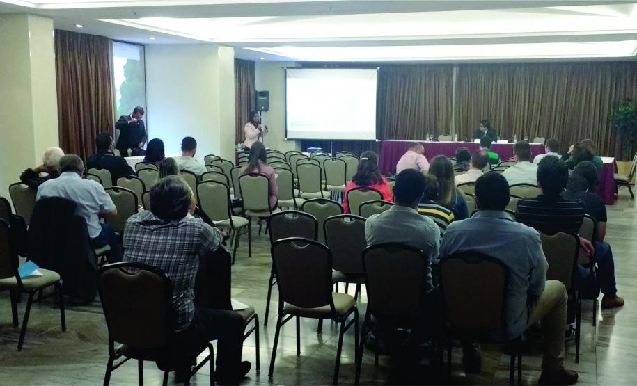 Apresentação da arq. Lucimara Lima - coordenadora do LaBIM